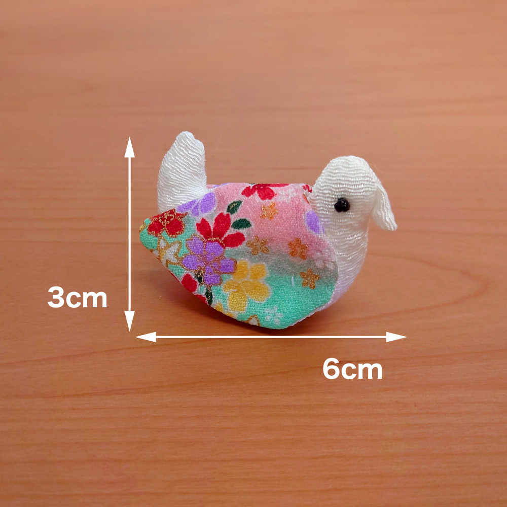 ちりめん細工　幸せの鳩